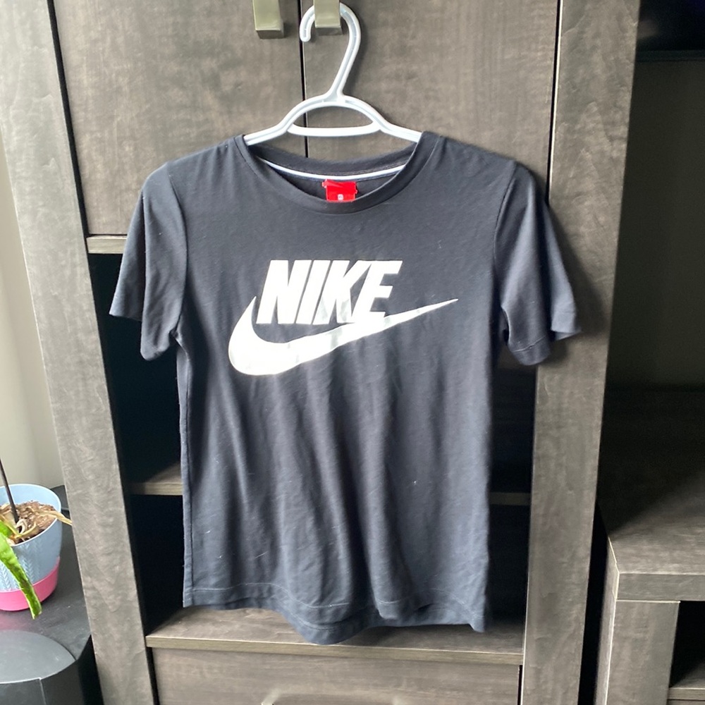 Nike T-shirt